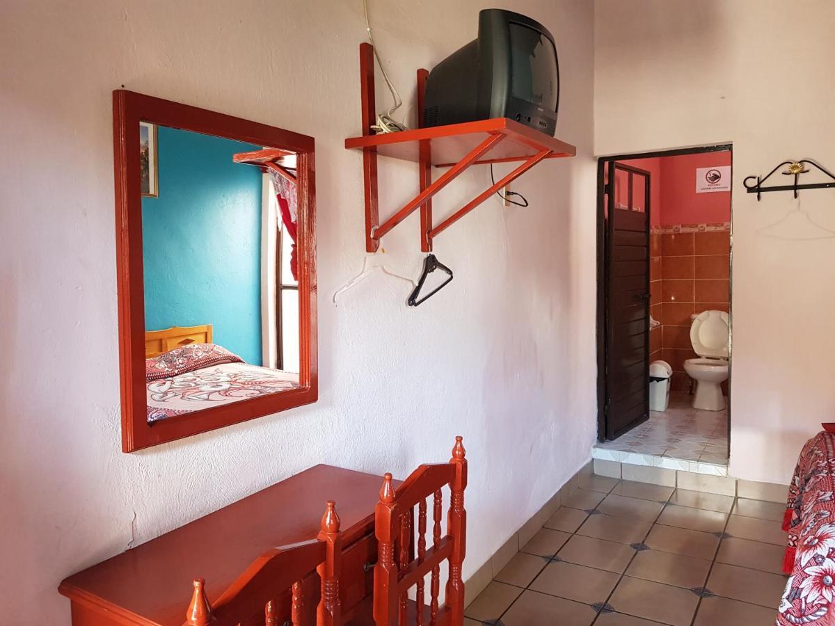 Hotel Lirice Colonial كوميتان د دومينغوز المظهر الخارجي الصورة